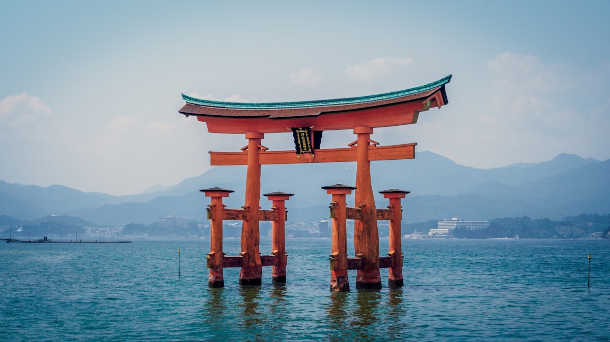 Floating torii